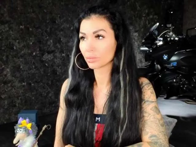 -BABAYAGA- on BongaCams 