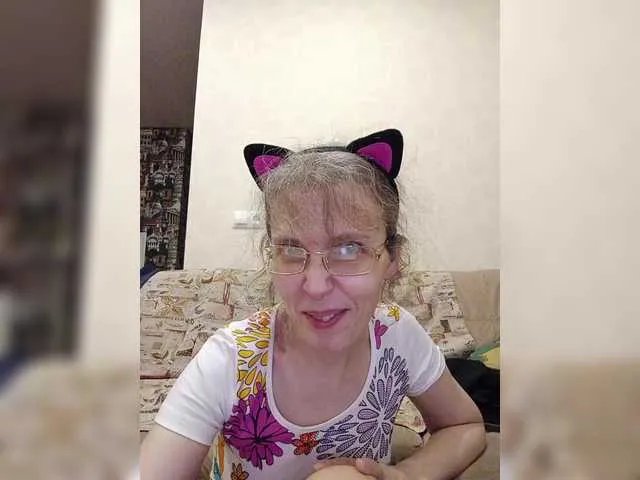 Offline -queen-margo- on BongaCams