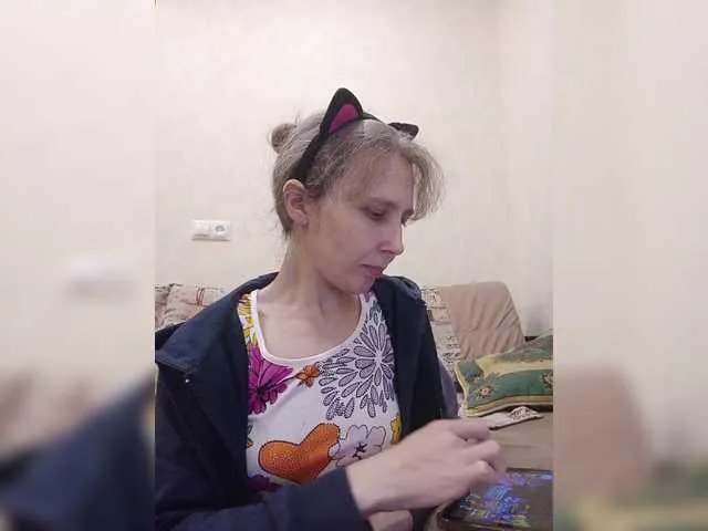 Offline -queen-margo- on BongaCams