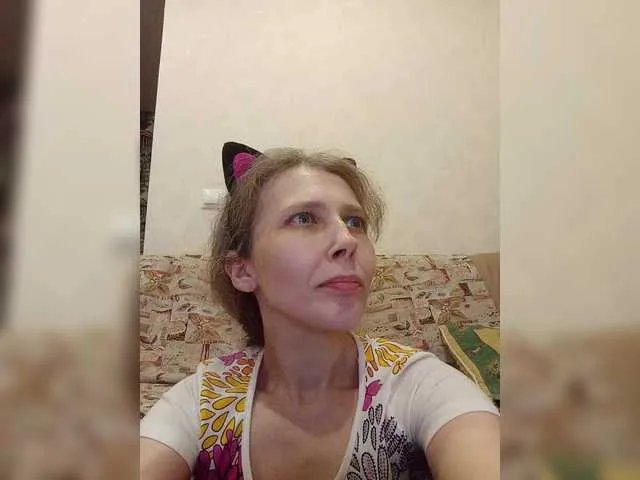 Offline -queen-margo- on BongaCams