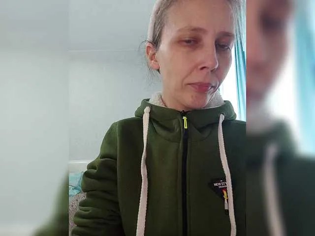 Offline -queen-margo- on BongaCams