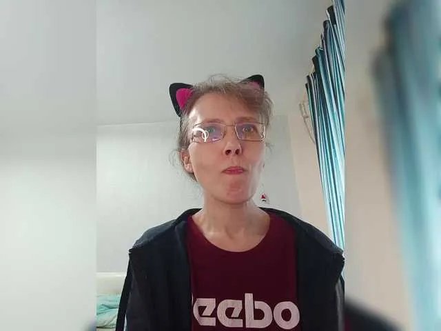 Offline -queen-margo- on BongaCams