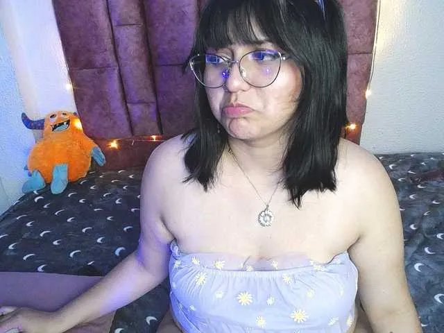 Offline 1sarah on BongaCams