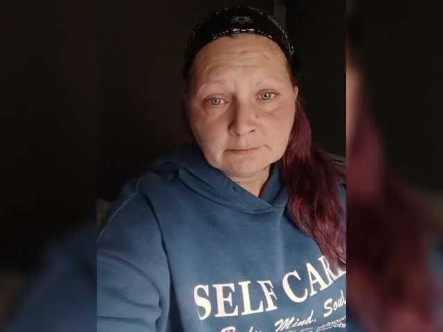 Offline Adelaideskyy on BongaCams