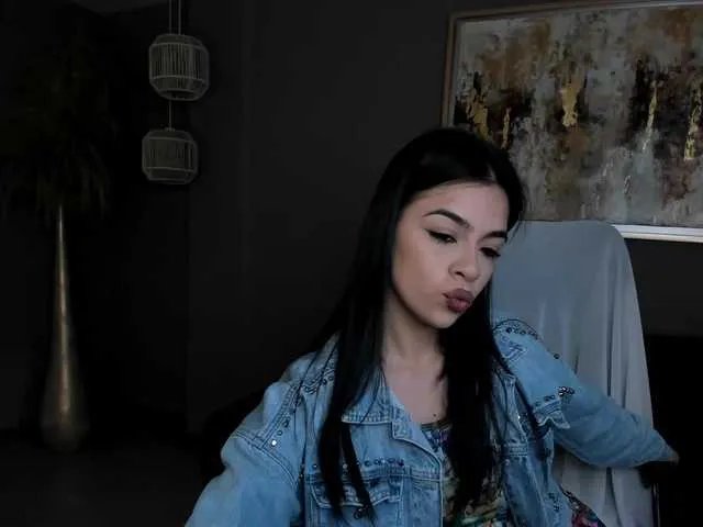 AlanaCraft on BongaCams 