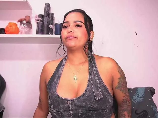 Freechat ale-evanz on BongaCams