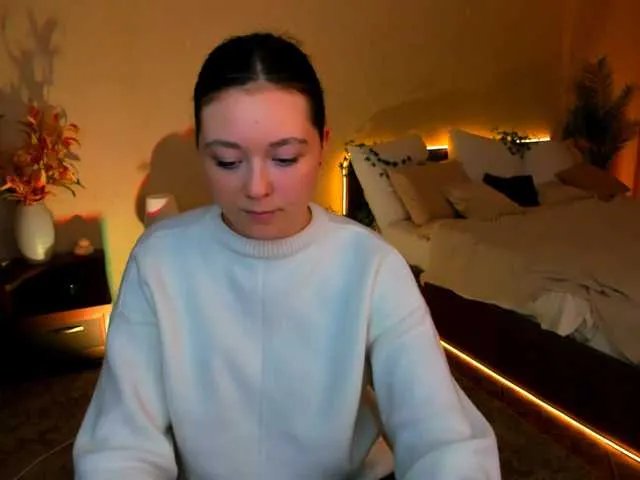 Offline AlluringLookk on BongaCams