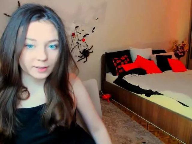 Offline AlluringLookk on BongaCams