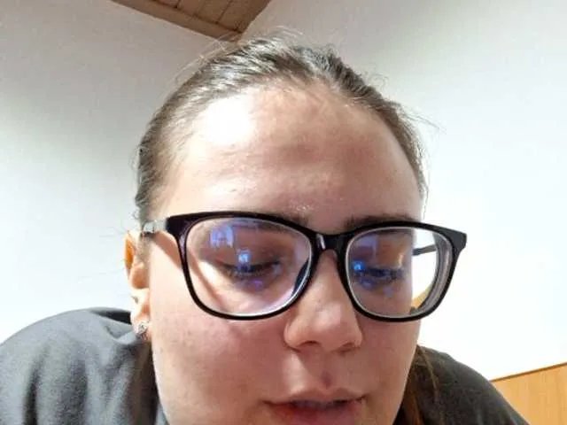 Offline amiravyxen on BongaCams