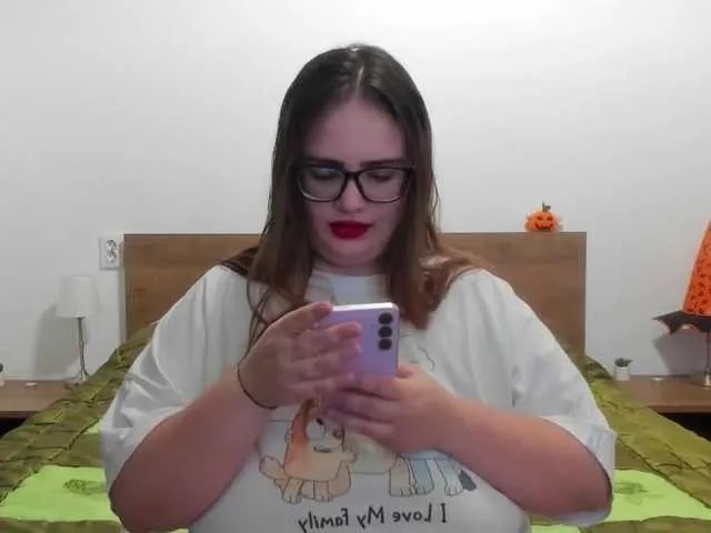 Offline amiravyxen on BongaCams