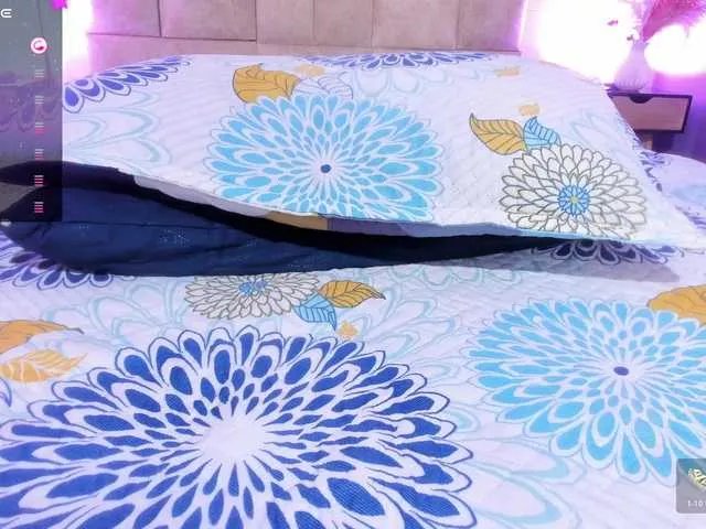 Offline anisha-zambrano on BongaCams