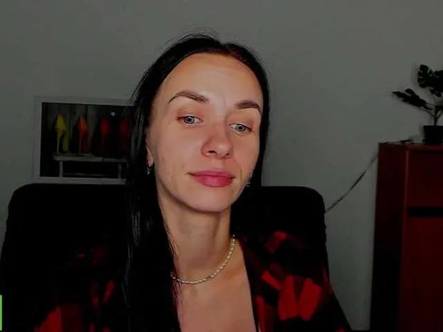 Offline Annakillkiss on BongaCams