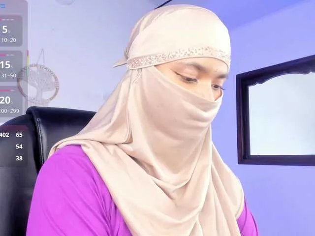 Aura-cuutee on BongaCams 