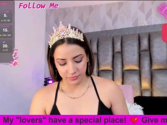 Offline BellaSaint on BongaCams