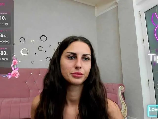 Offline belovedkhlloe on BongaCams