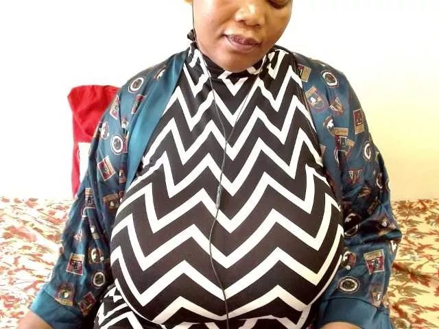 Freechat BustyBabeXX on BongaCams