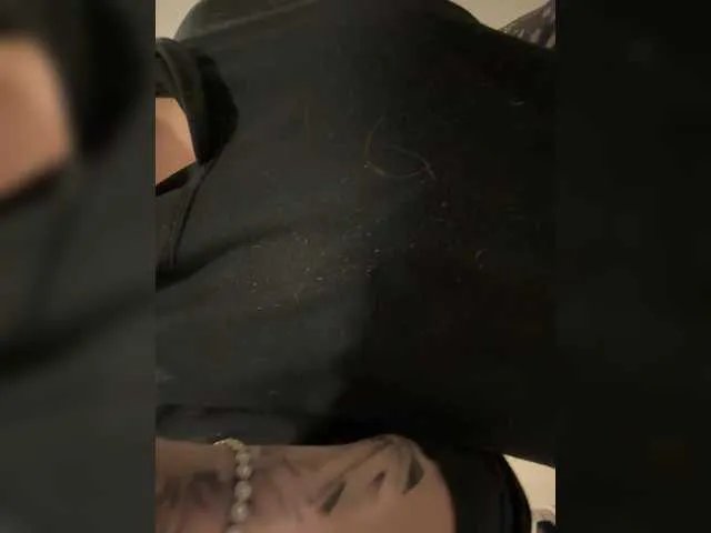 Offline Carol-Ferrer on BongaCams