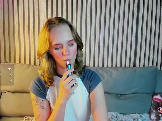 Freechat Casey-Sweeet on BongaCams