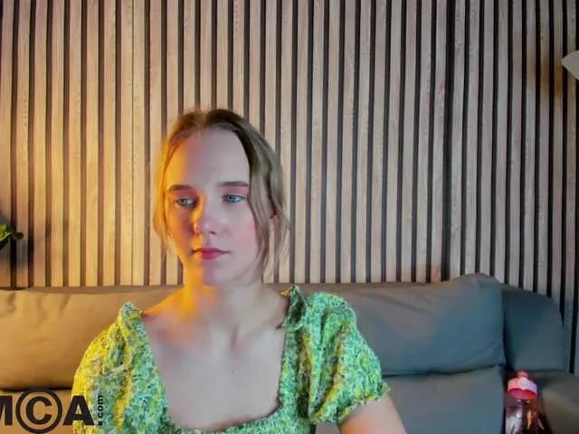 Freechat Casey-Sweeet on BongaCams