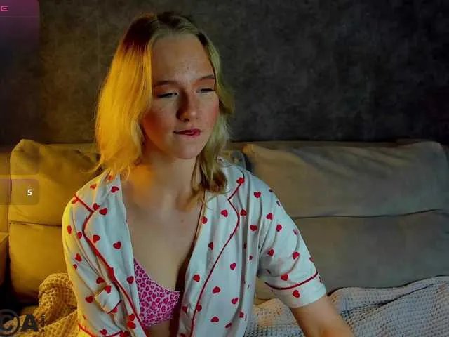 Freechat Casey-Sweeet on BongaCams