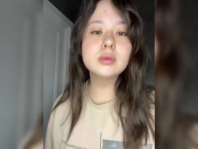 Offline CateLong on BongaCams