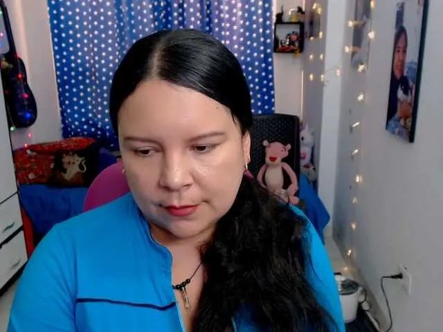 Offline clarie- on BongaCams