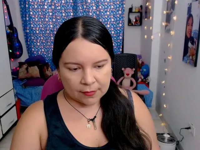 Offline clarie- on BongaCams