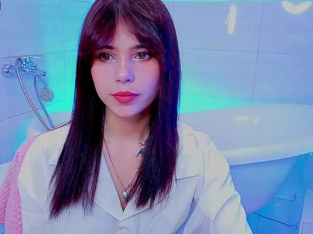 Offline CoralineJones on BongaCams