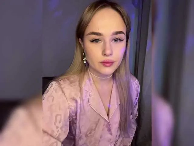 Ellensoftt on BongaCams 