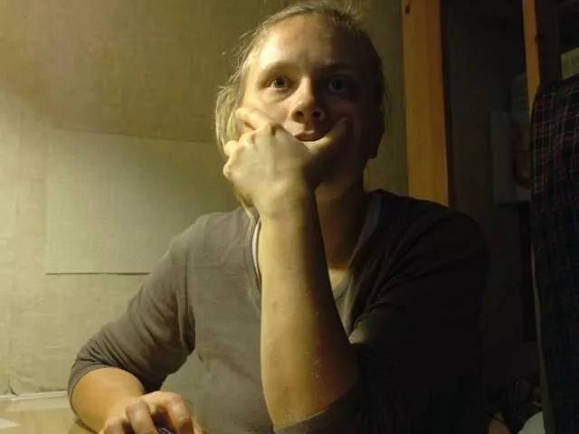 esterjohns on BongaCams 