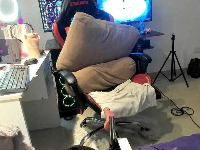 Offline fiery-girl on BongaCams