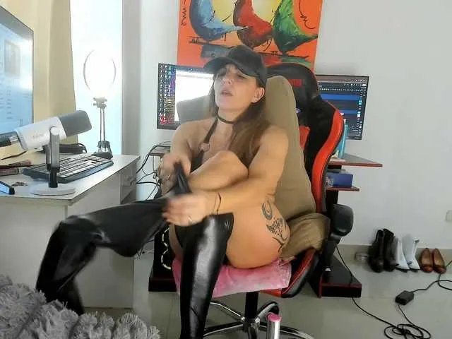 Offline fiery-girl on BongaCams