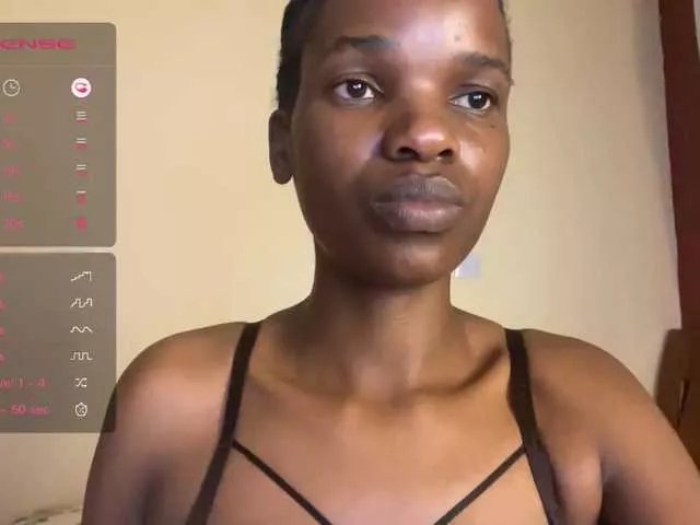 Offline FreakkyAira on BongaCams