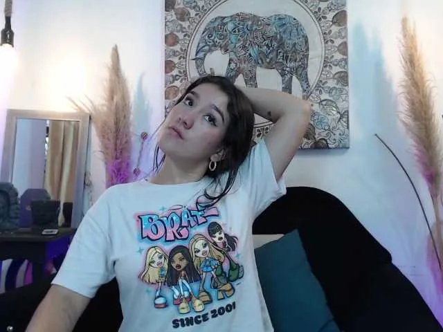 Offline GagingZhara on BongaCams