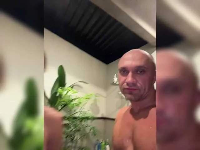 Offline GeminiCode22 on BongaCams