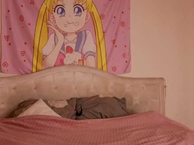 Offline HannaCristal on BongaCams