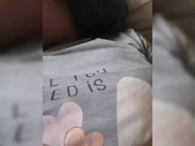 Offline IndianBeaut on BongaCams