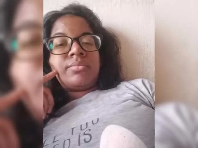 Offline IndianBeaut on BongaCams