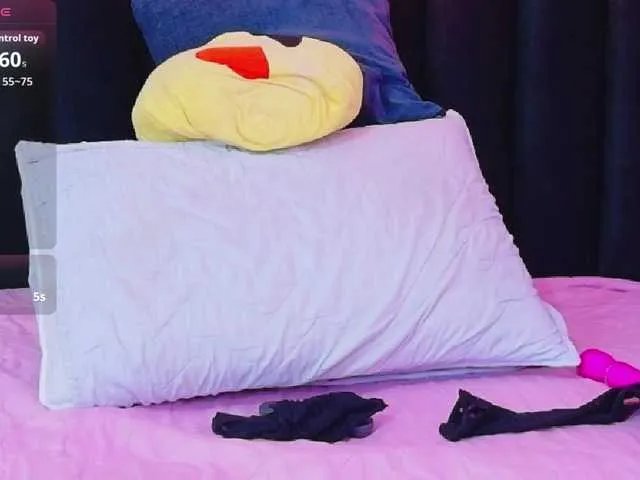 innocenthazel on BongaCams 