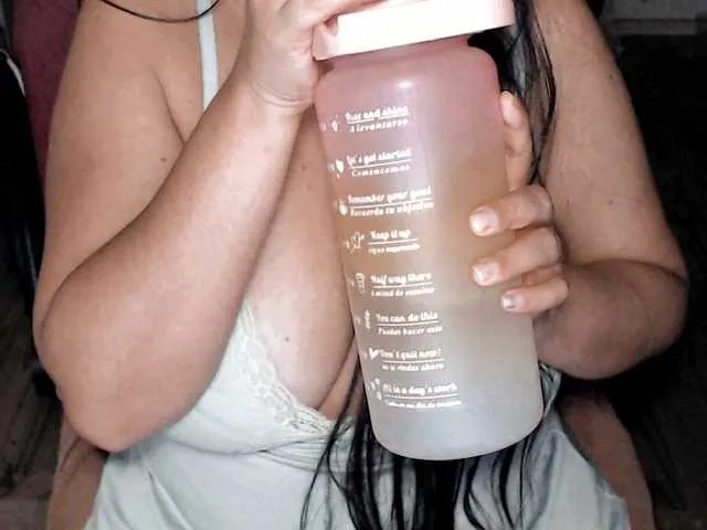 Offline Kellyshowpv on BongaCams