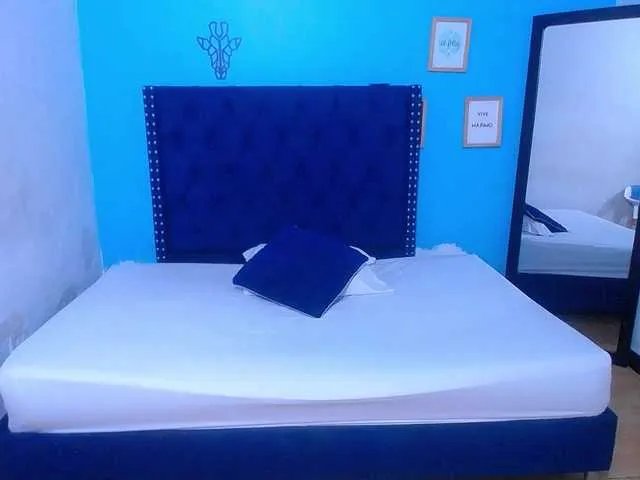 kinky-redhead18 on BongaCams 