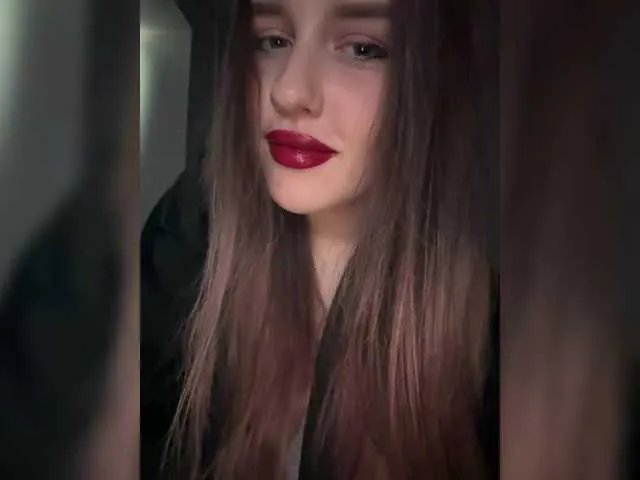 L0lly-D0lly on BongaCams 