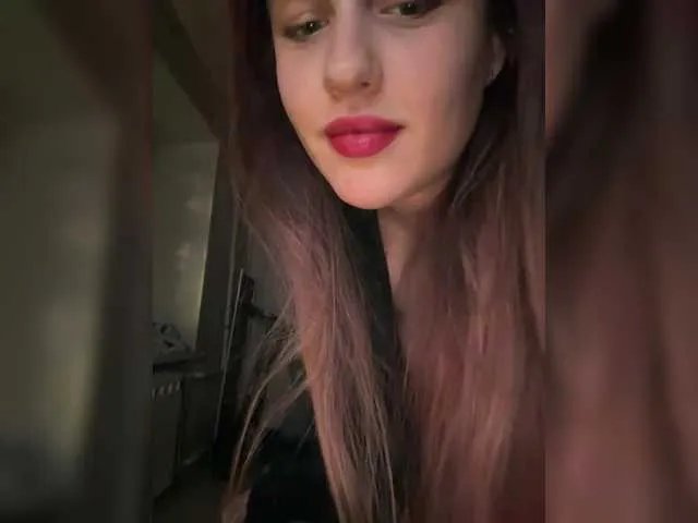 L0lly-D0lly on BongaCams 