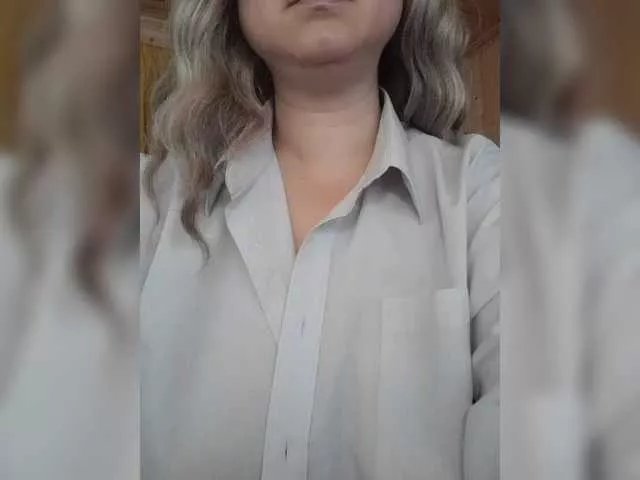 Offline Ladyship on BongaCams