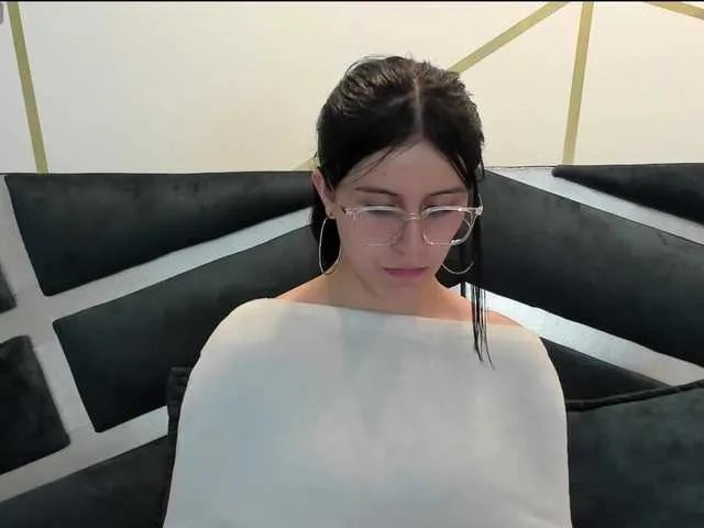 maddy-jacksonw on BongaCams 
