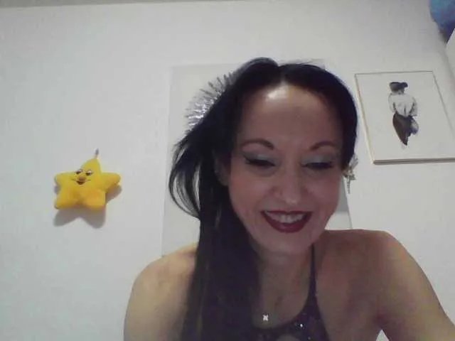 Offline MilfSindy on BongaCams
