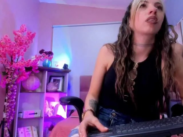 Freechat milu-beluci on BongaCams