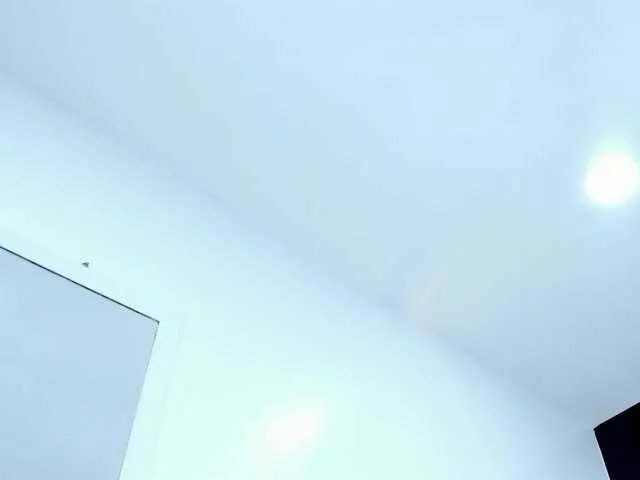 Offline moxa-hot on BongaCams