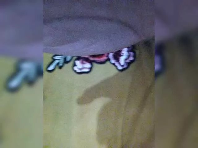 Offline NaughtyWetPieXx on BongaCams