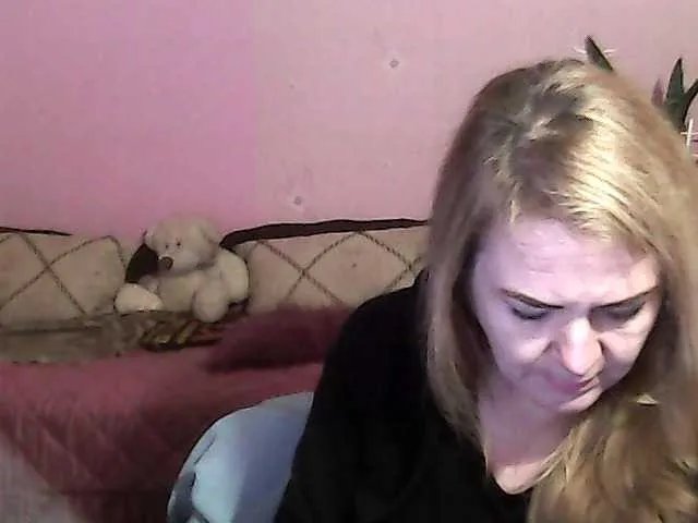 Offline NinaKeil on BongaCams